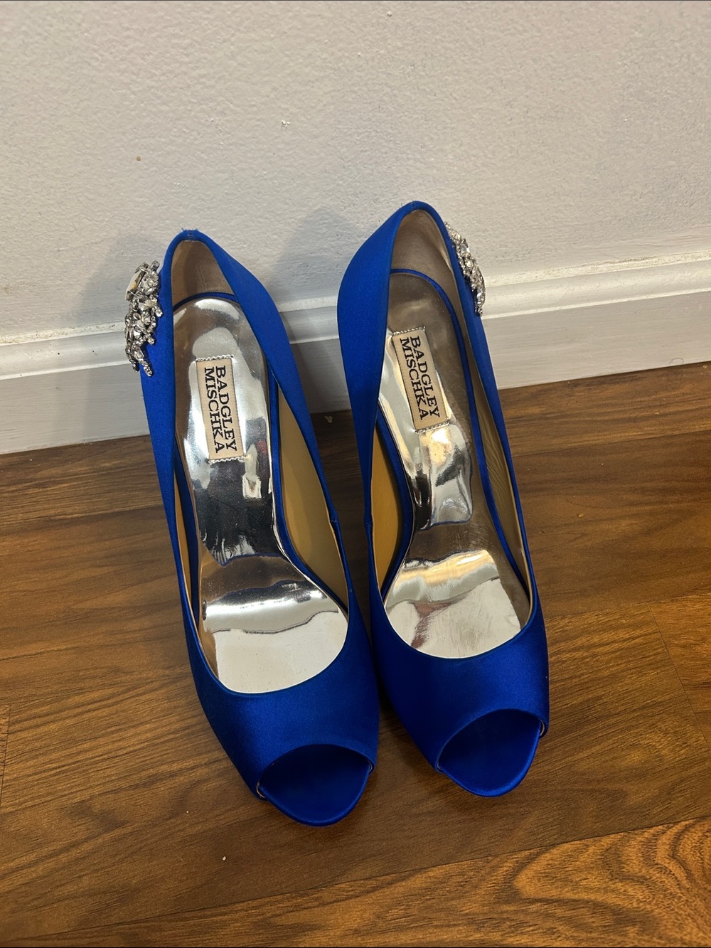 Badgley Mischka Royal Blue Satin Crystal Embellished Heels Size 9